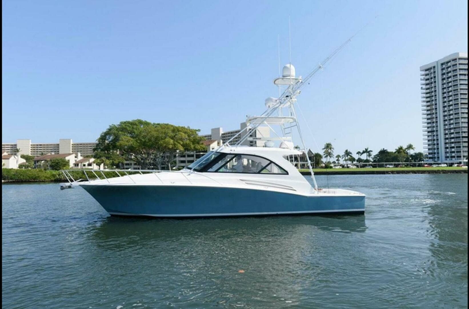 2015 Hatteras Express Sportfish photo 4