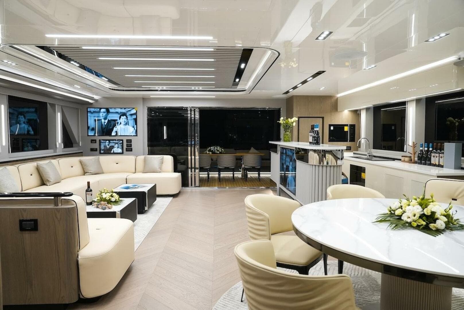 2026 Diamond Yachts EF56 Power Catamaran photo 22
