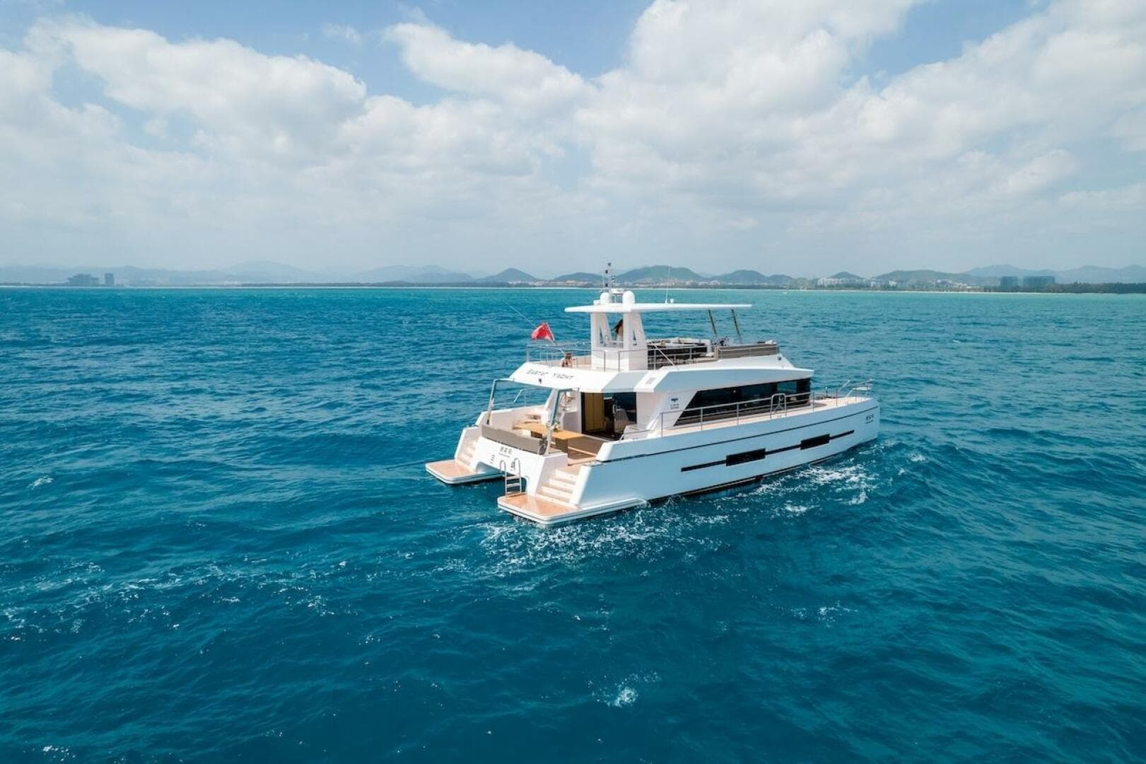 2026 Diamond Yachts EF56 Power Catamaran photo 5