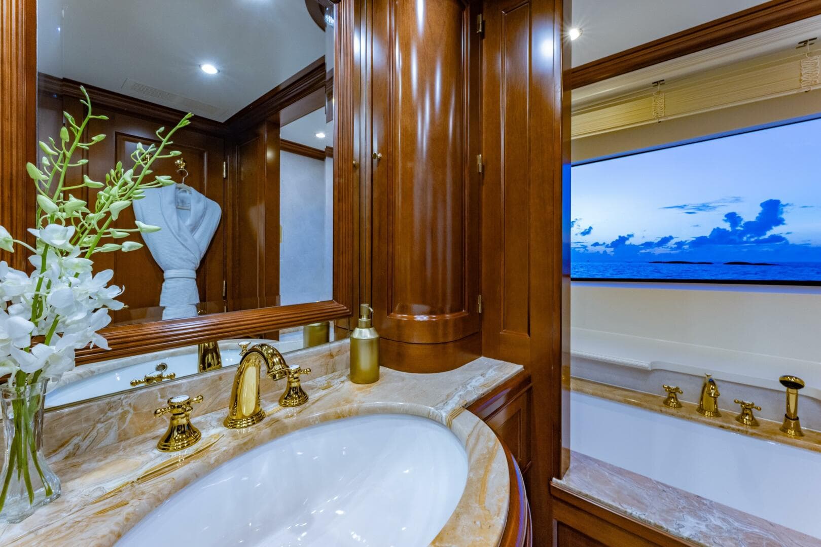2013 Benetti Classic photo 17