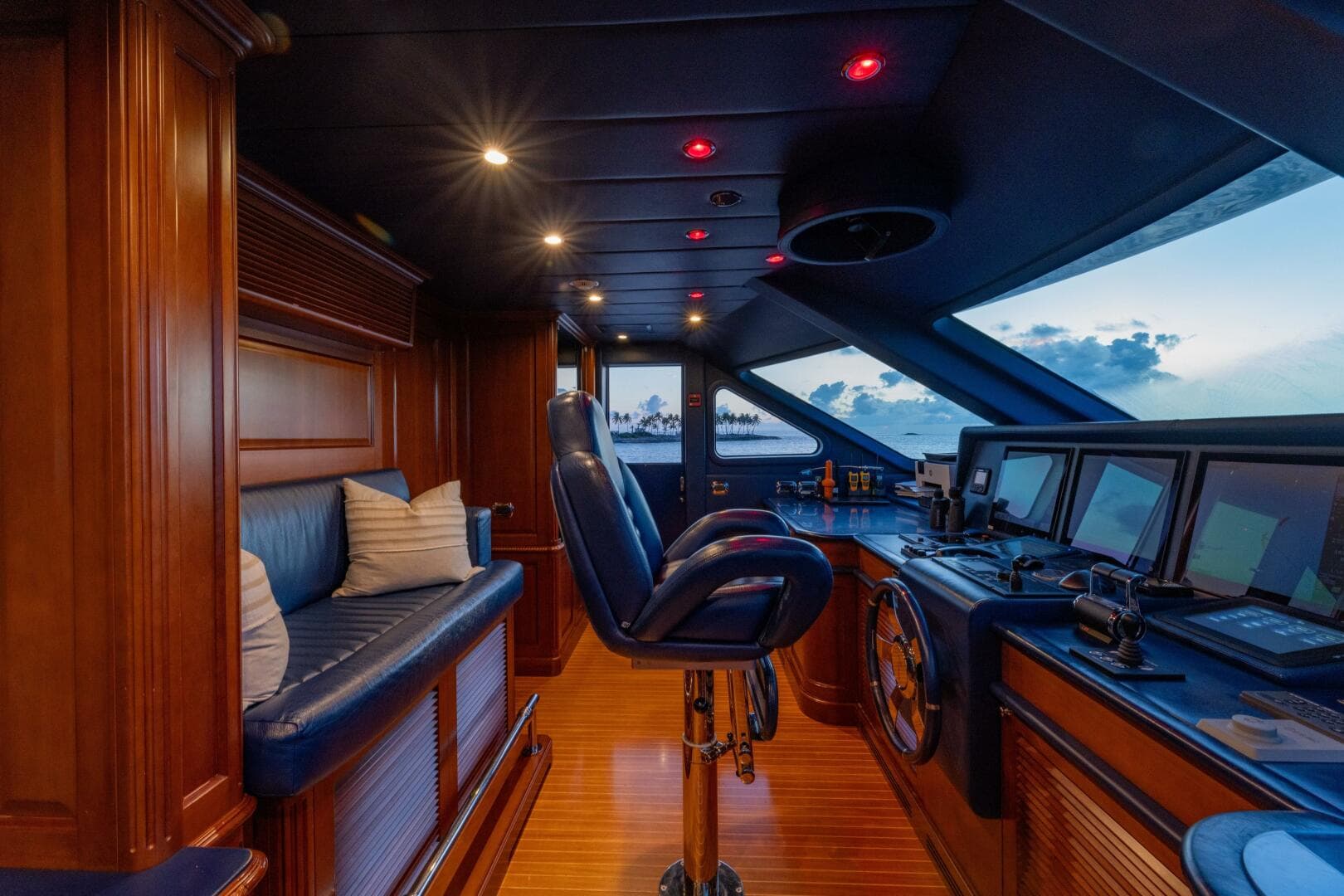 2013 Benetti Classic photo 36