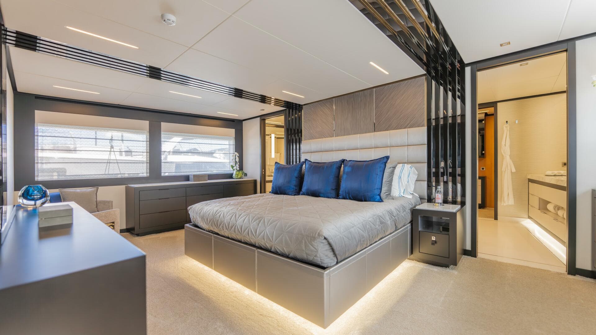 2024 Hargrave E Series Superyachts Division photo 23