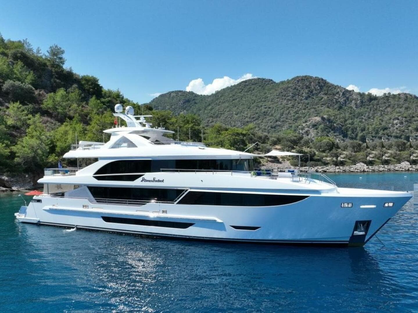 2024 Hargrave E Series Superyachts Division
