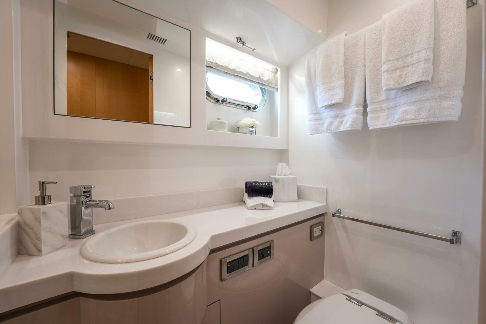 2013 Horizon PC60 photo 27