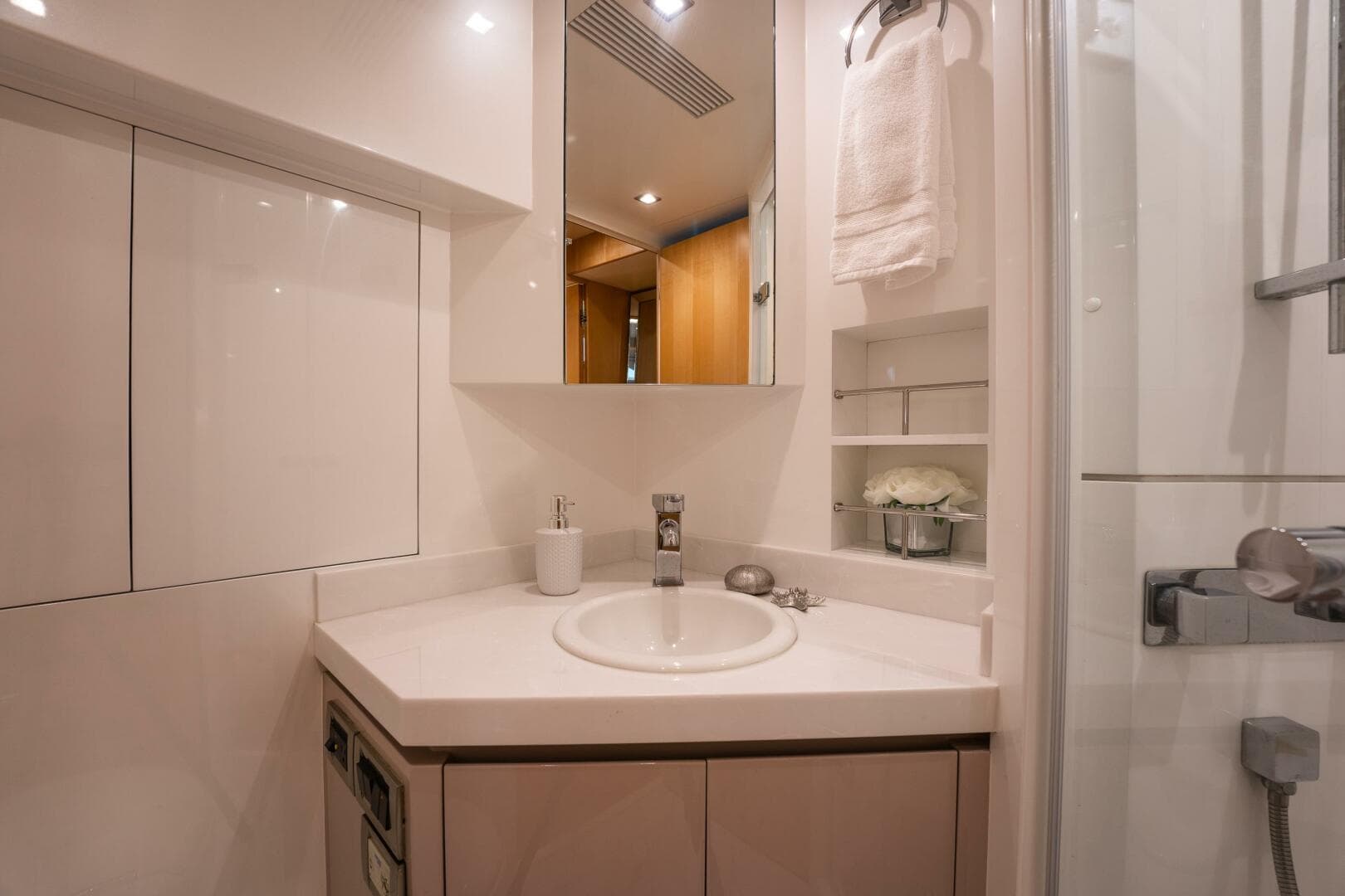 2013 Horizon PC60 photo 33