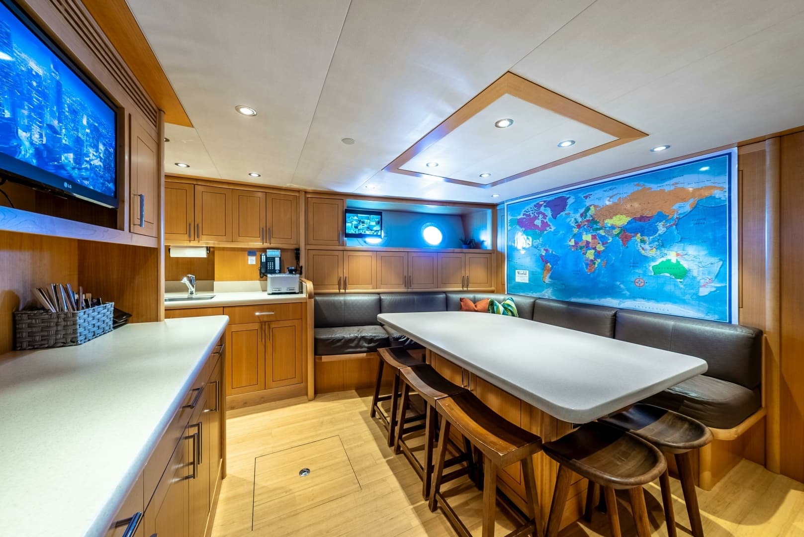 2013 Westport Westport 164 photo 47