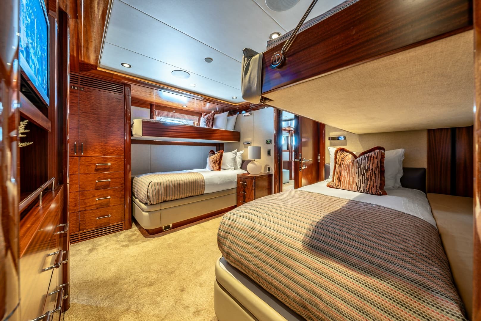 2013 Westport Westport 164 photo 42