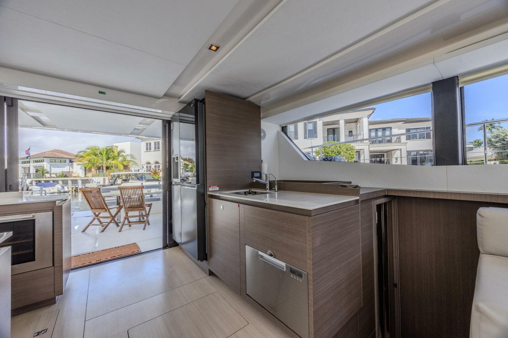 2024 Leopard 53 Powercat photo 17