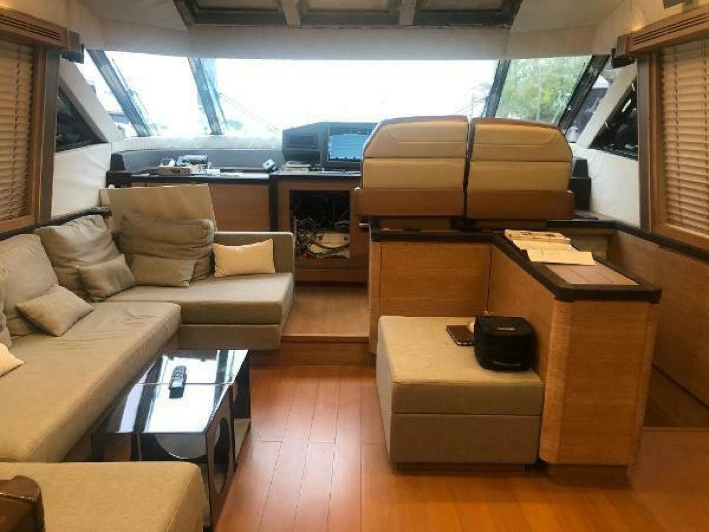 2012 Monte Carlo Yachts 76 photo 28