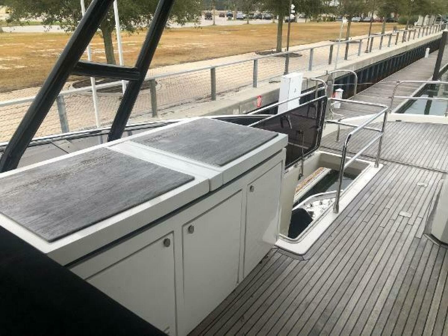 2012 Monte Carlo Yachts 76 photo 8