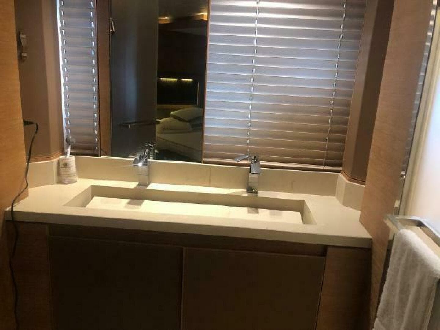 2012 Monte Carlo Yachts 76 photo 23