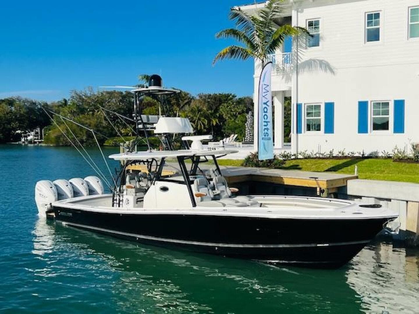 2024 Regulator 41 photo 4