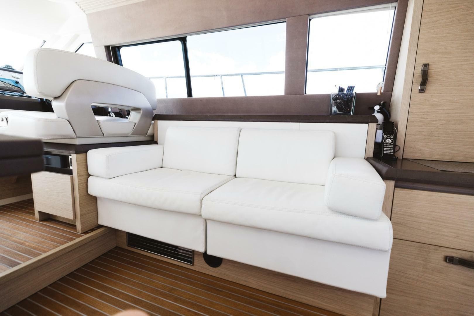2015 Beneteau Monte Carlo 5 photo 40
