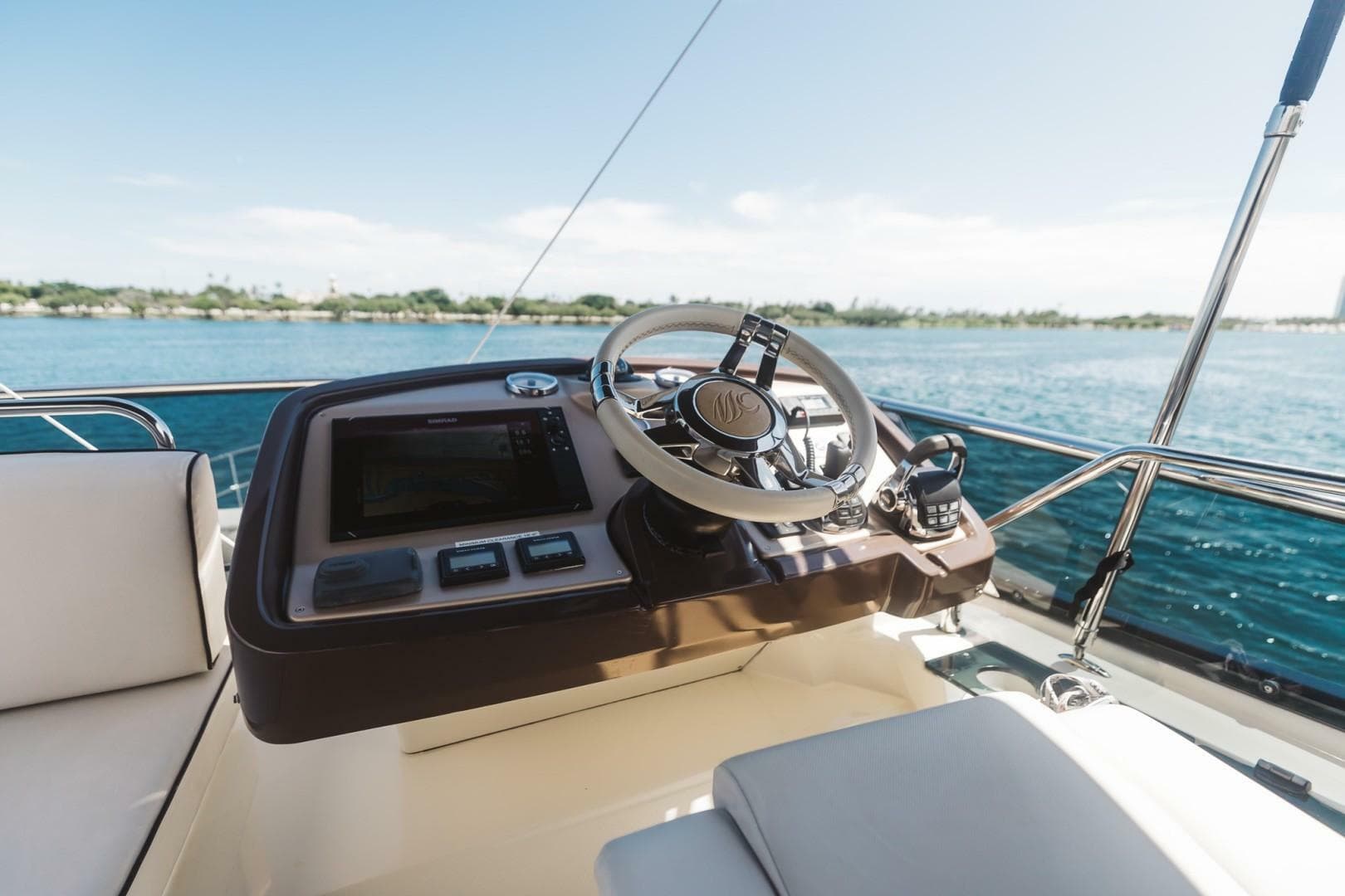 2015 Beneteau Monte Carlo 5 photo 10