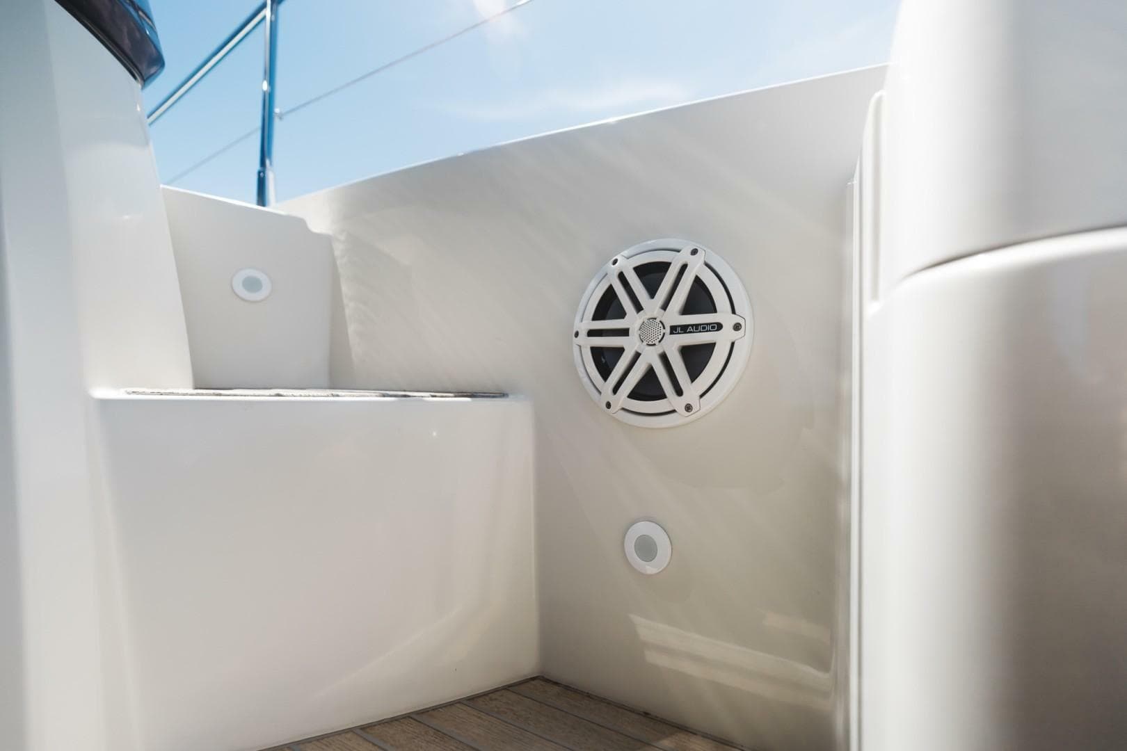 2015 Beneteau Monte Carlo 5 photo 19
