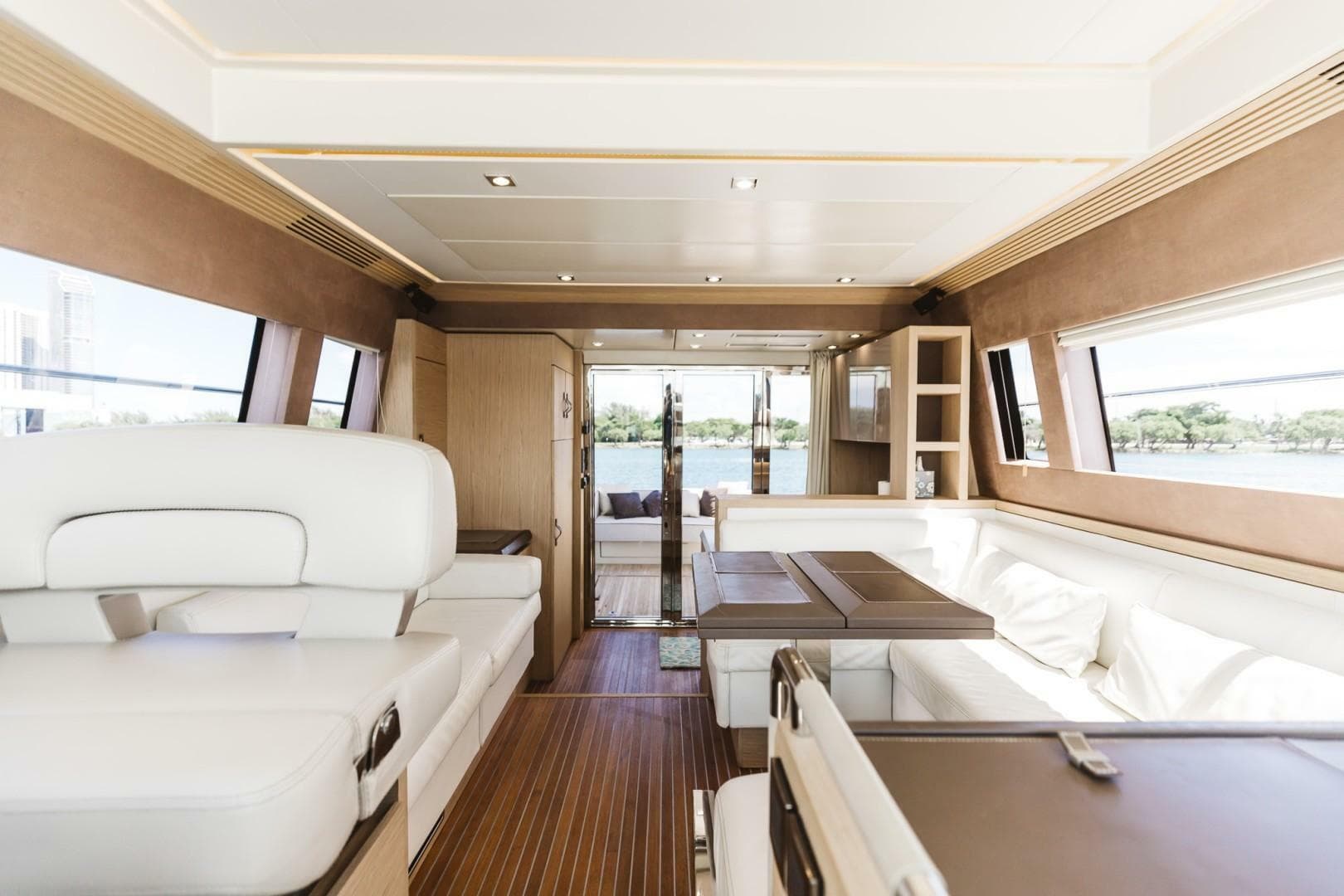 2015 Beneteau Monte Carlo 5 photo 39