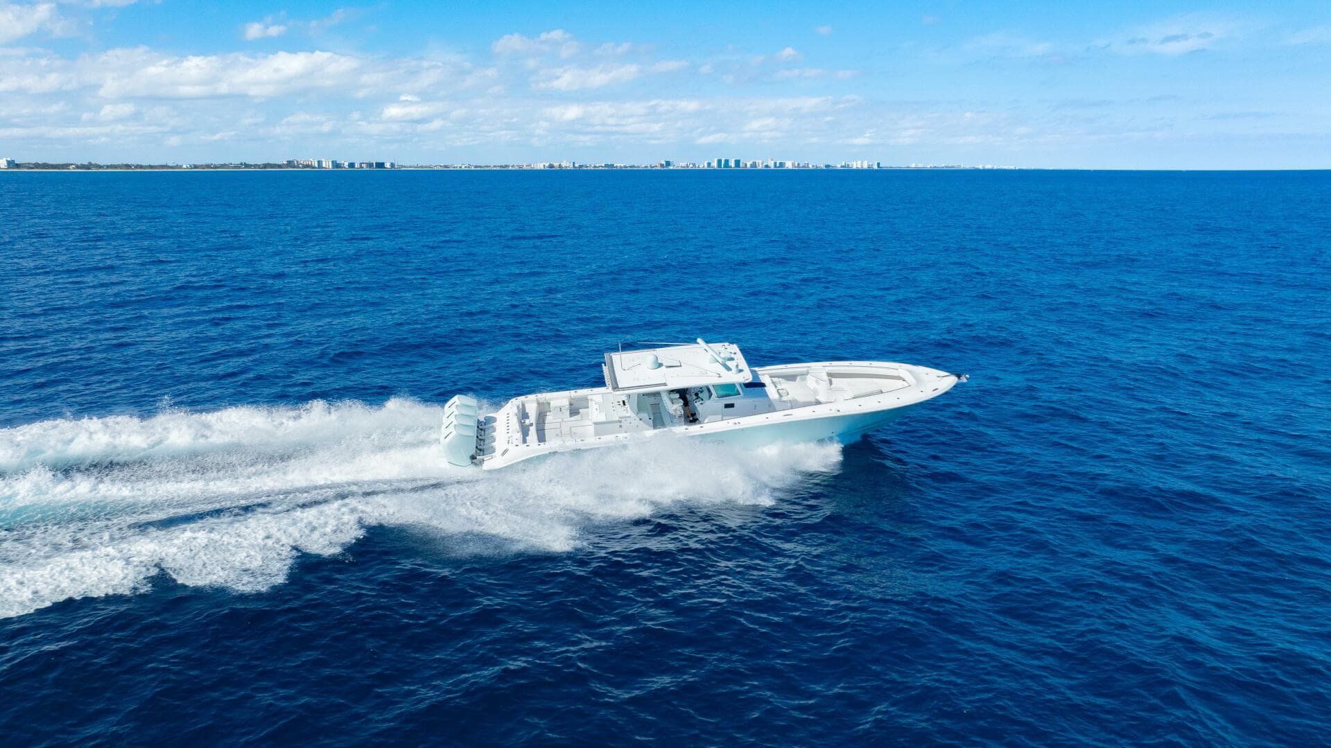 2024 HCB 53 Suenos RXV photo 55