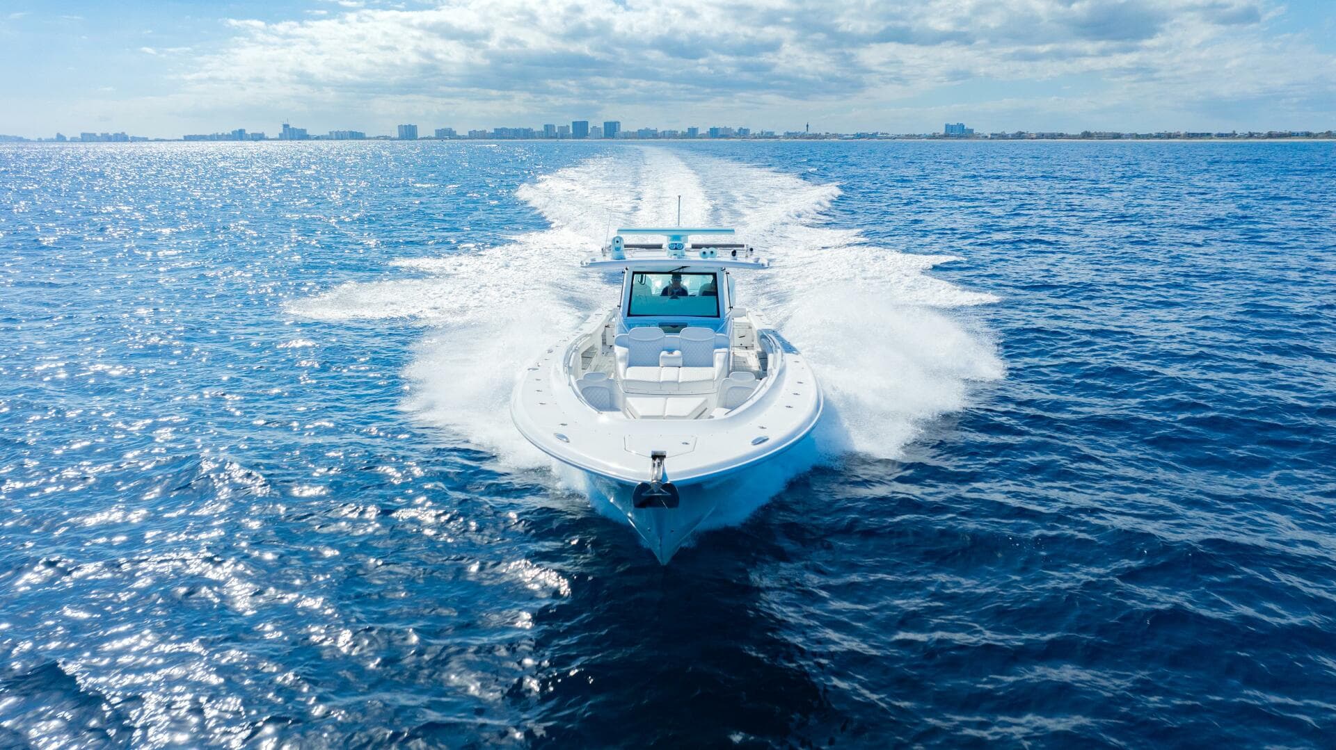 2024 HCB 53 Suenos RXV photo 70