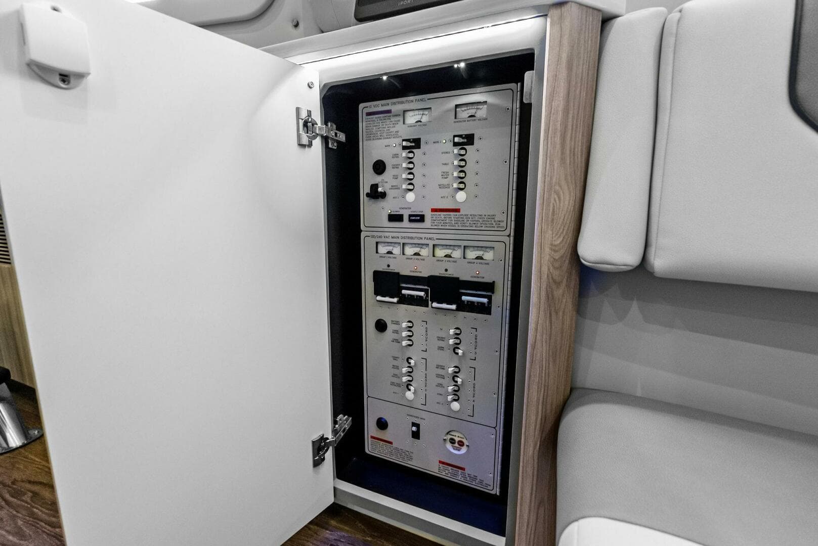 2022 Formula 430 Super Sport Crossover photo 29