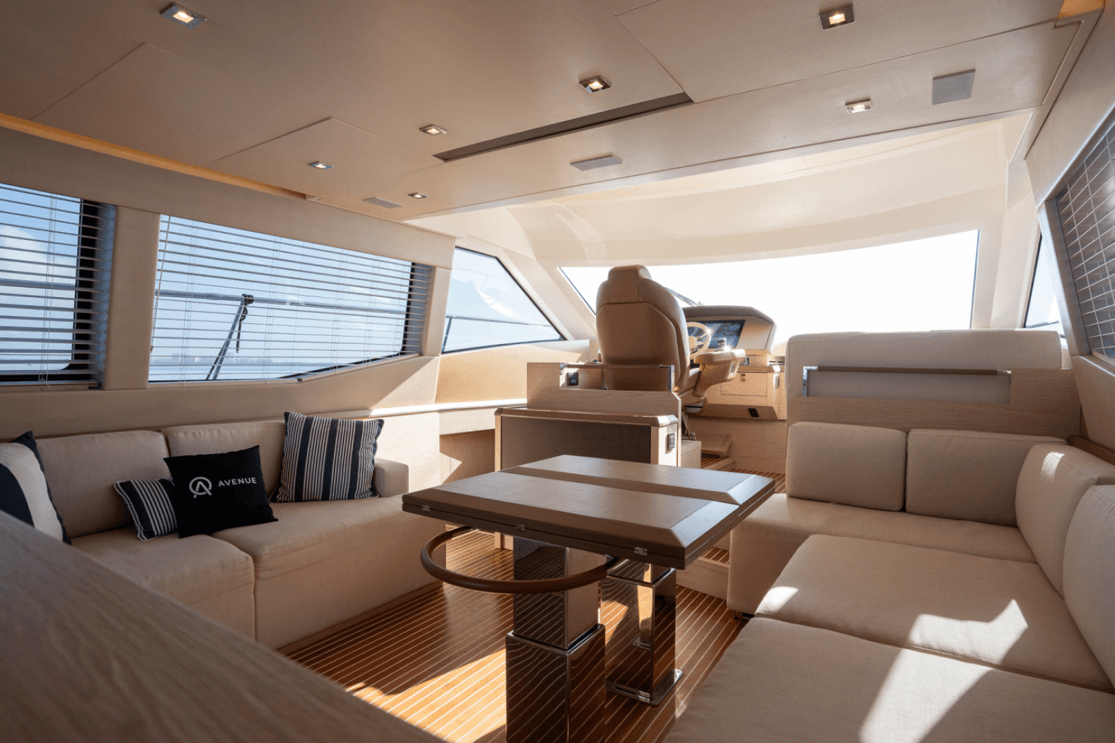 2019 Monte Carlo Yachts MC6 photo 40