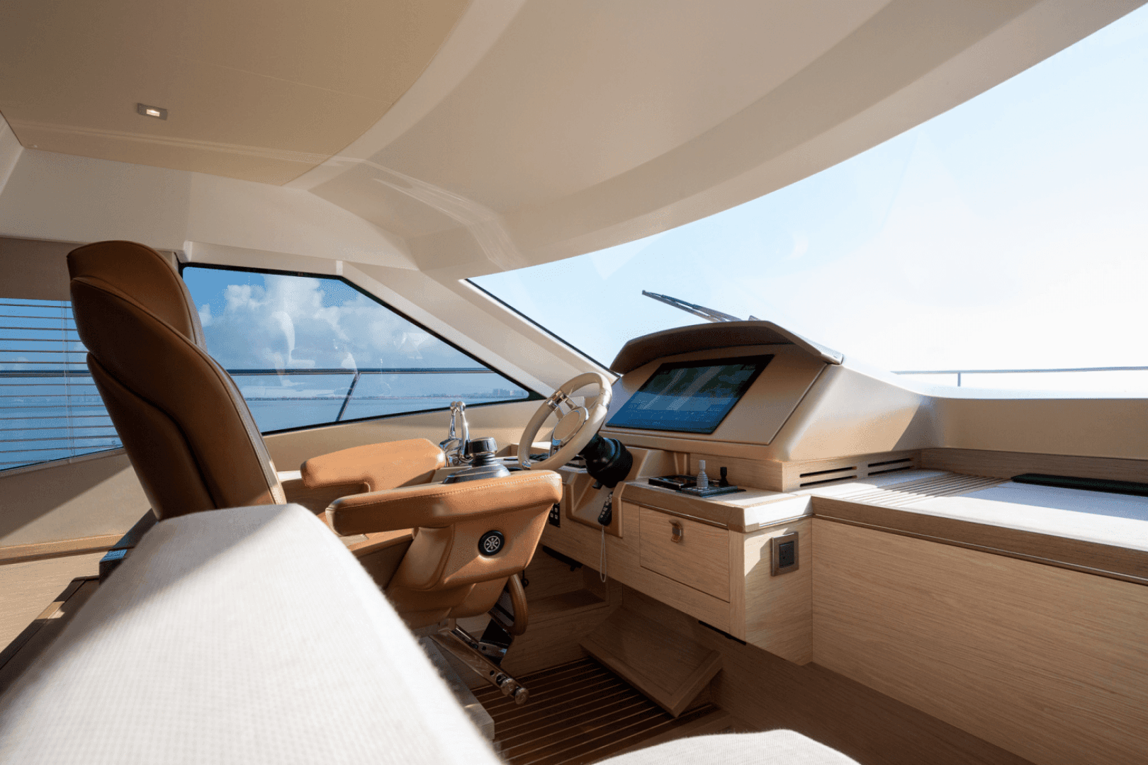 2019 Monte Carlo Yachts MC6 photo 36