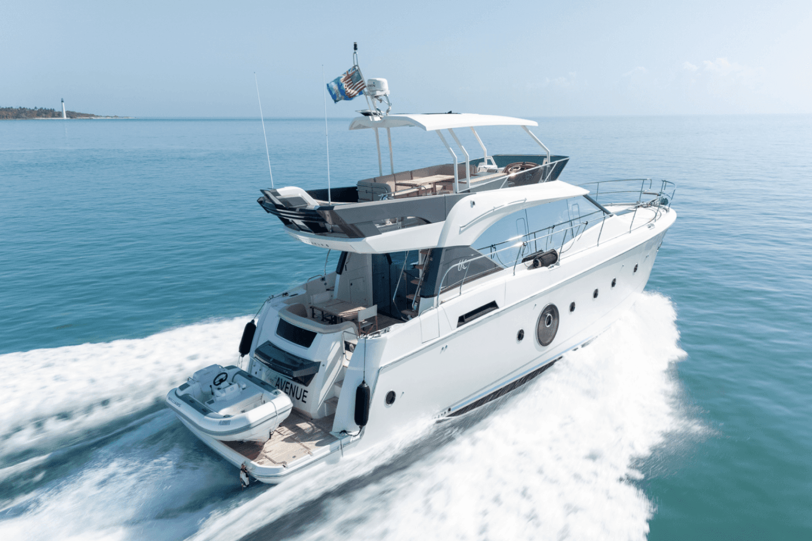 2019 Monte Carlo Yachts MC6 photo 4