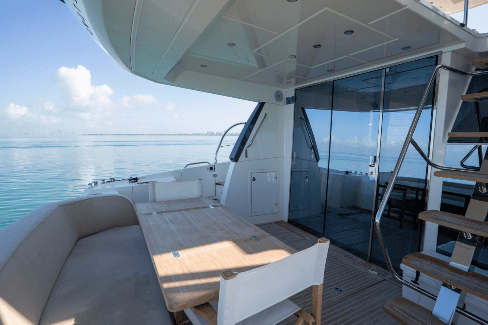2019 Monte Carlo Yachts MC6 photo 26
