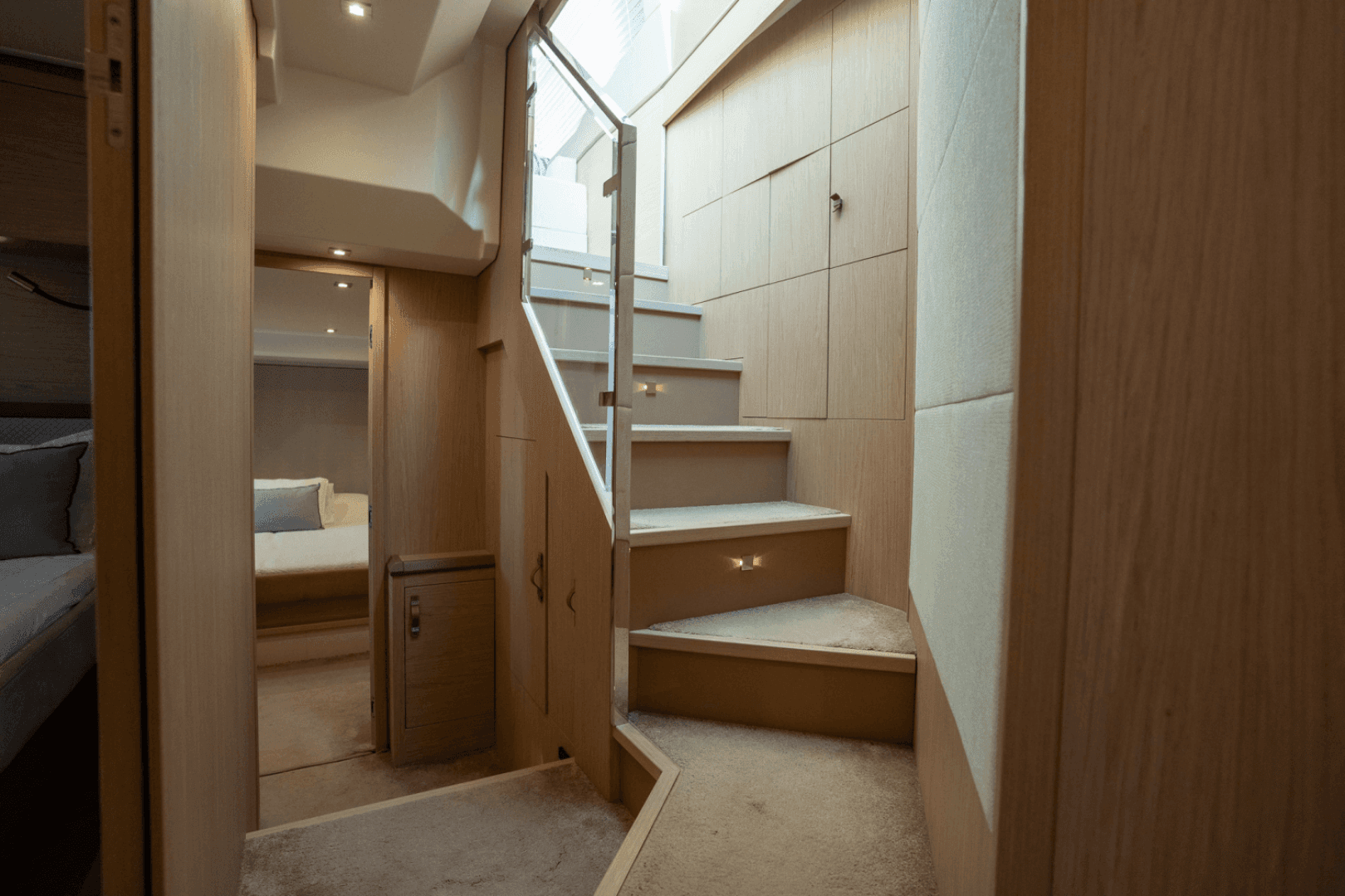 2019 Monte Carlo Yachts MC6 photo 43
