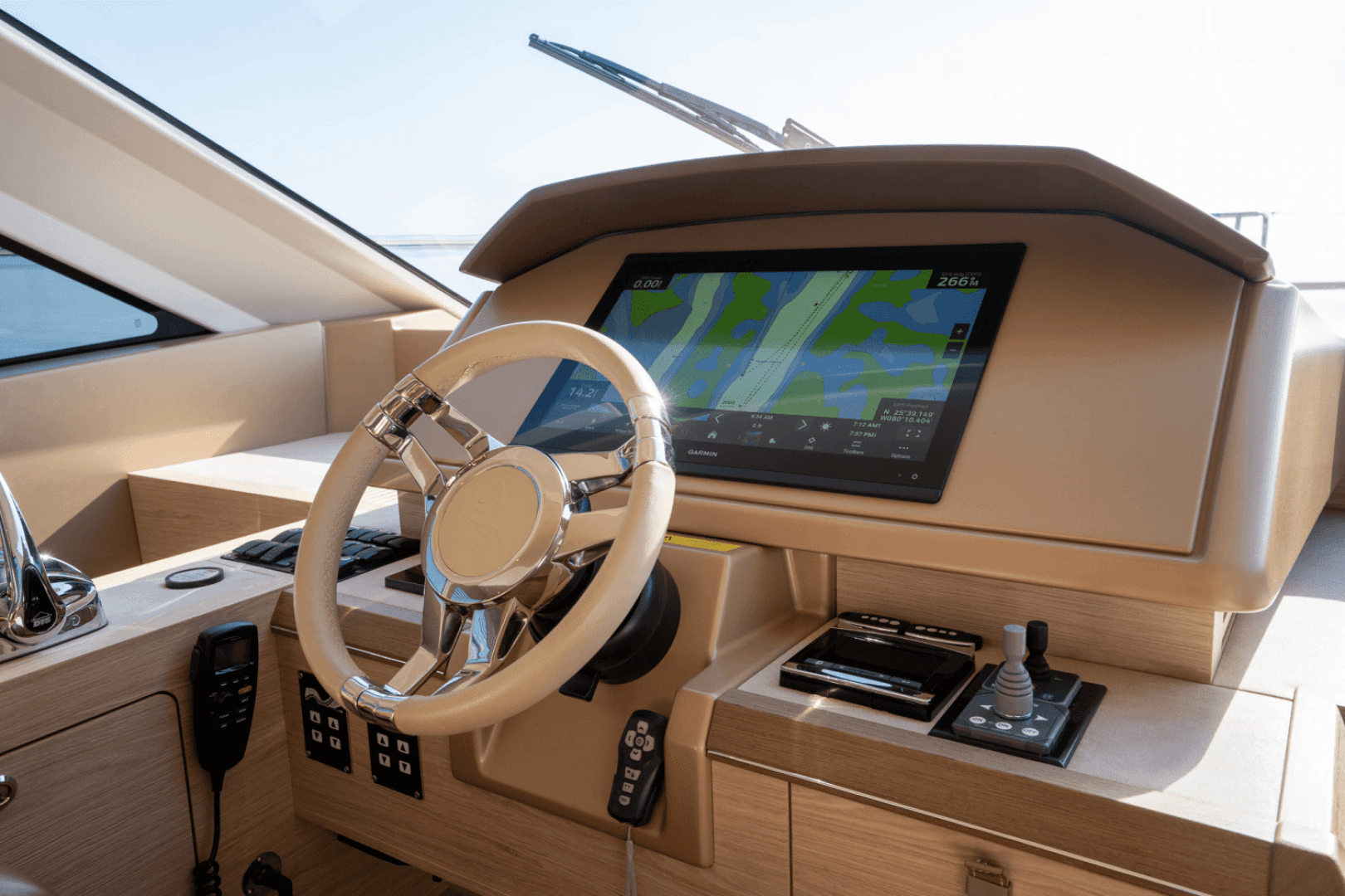 2019 Monte Carlo Yachts MC6 photo 42