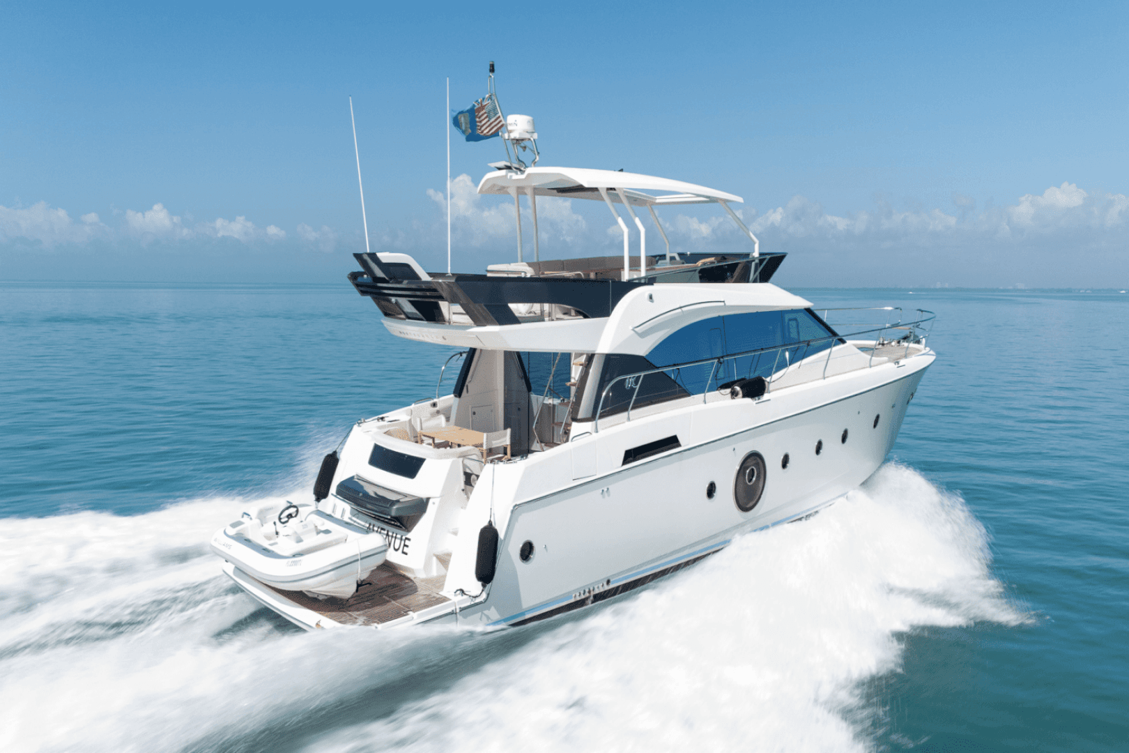 2019 Monte Carlo Yachts MC6 photo 6