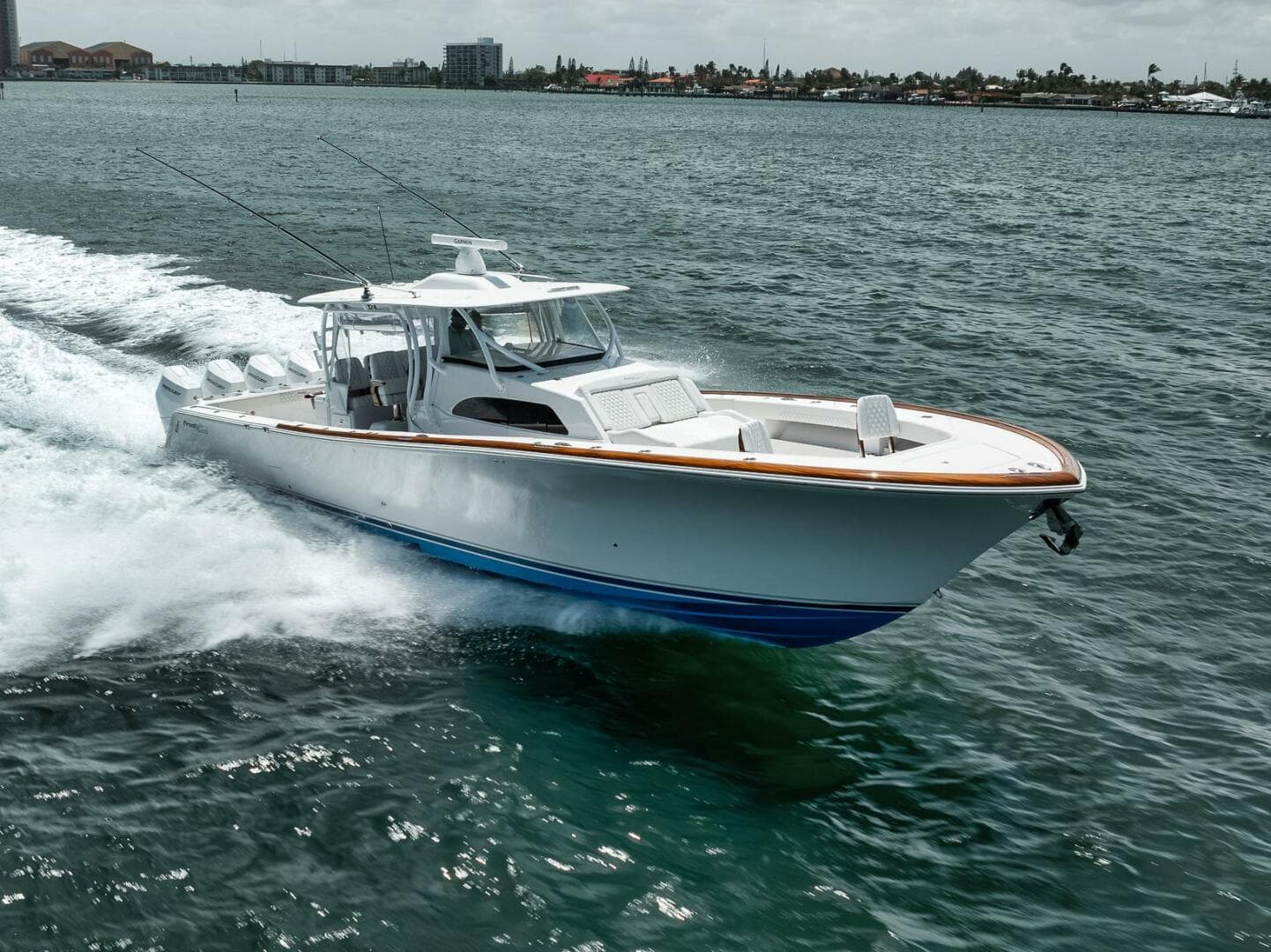 2024 Front Runner 47 CC photo 3