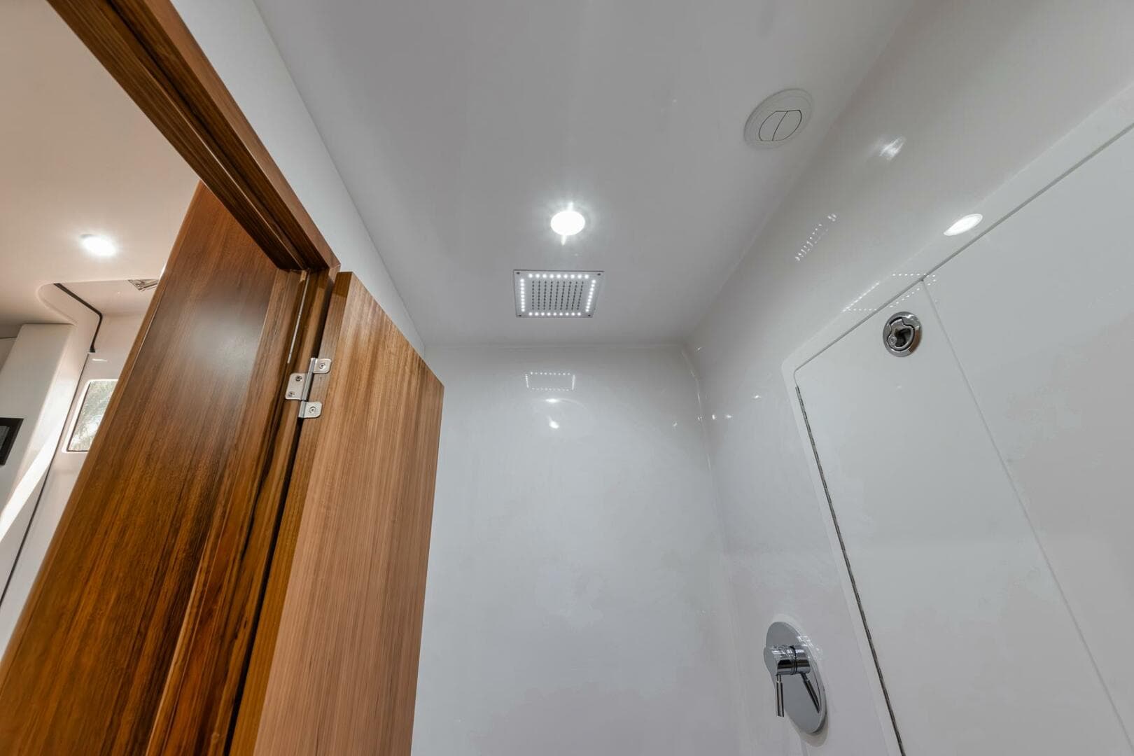 2024 Front Runner 47 CC photo 49