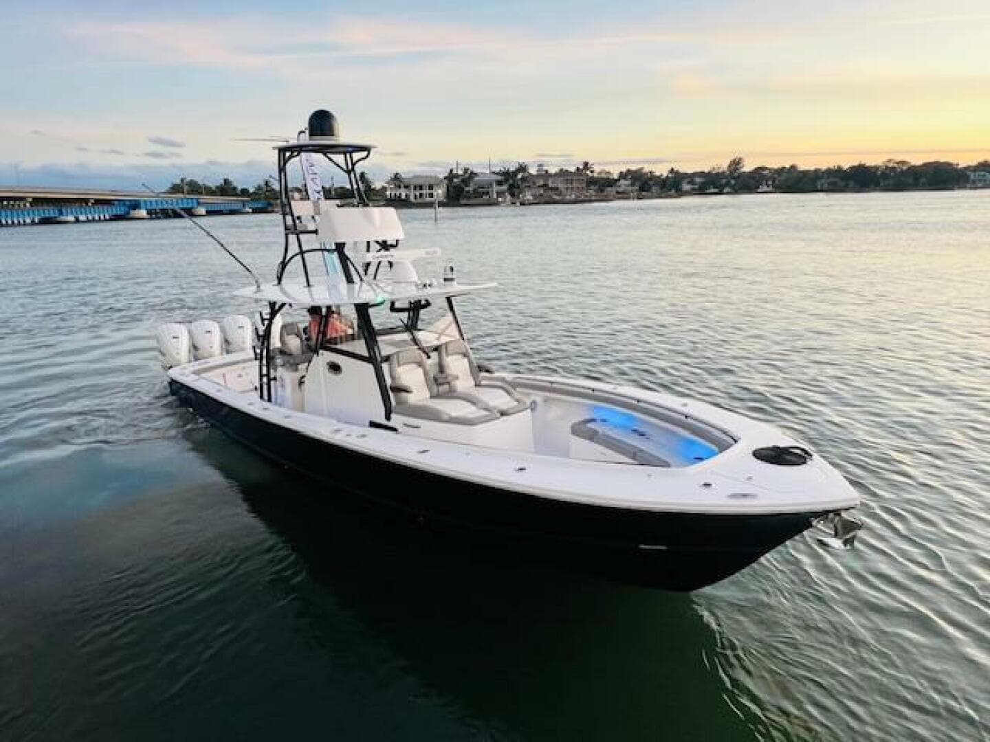 2024 Regulator 41 photo 31