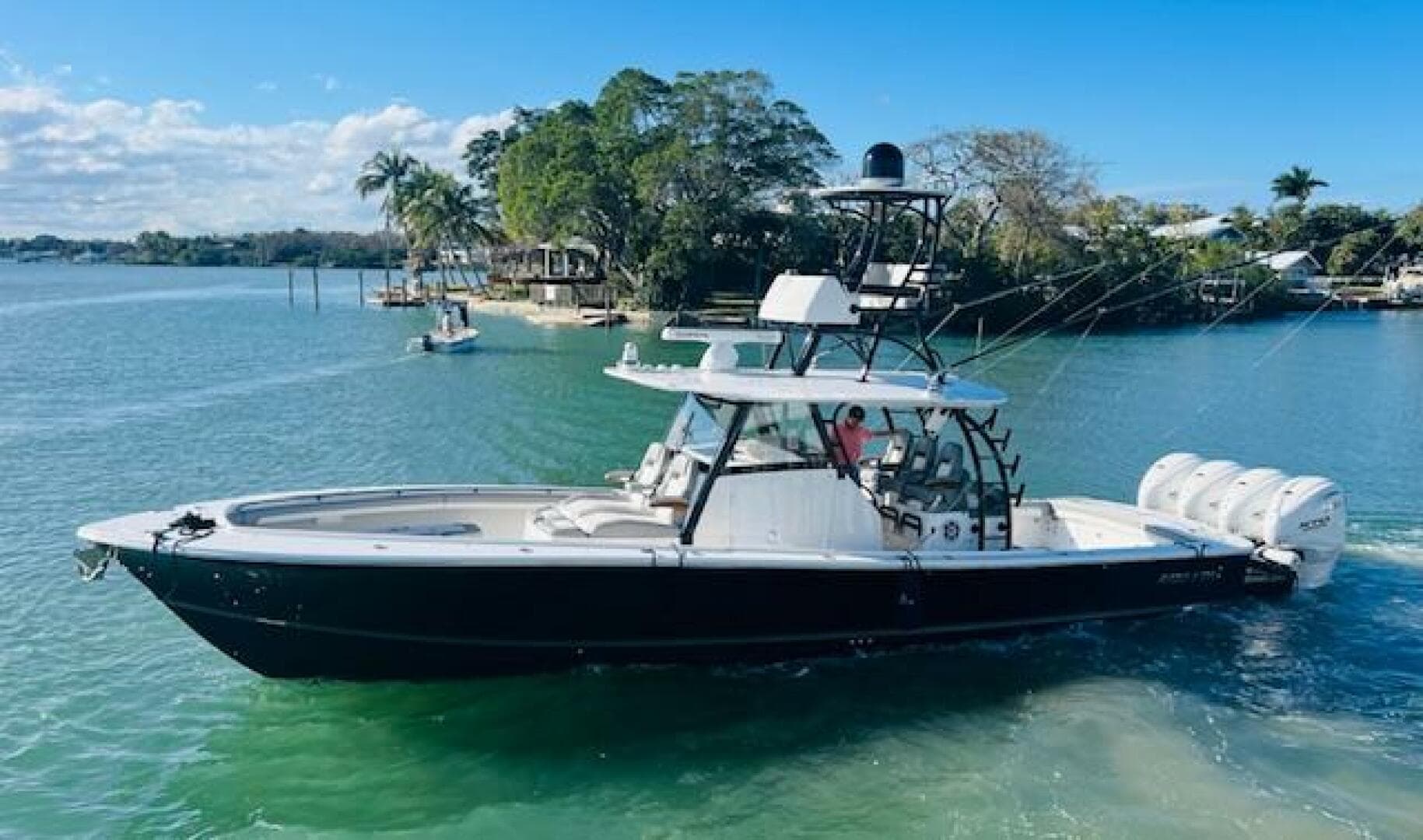 2024 Regulator 41 photo 2