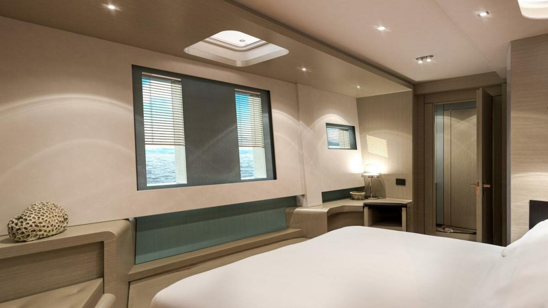 2027 Sunpower Yachts Alva Solar-E 90 photo 35