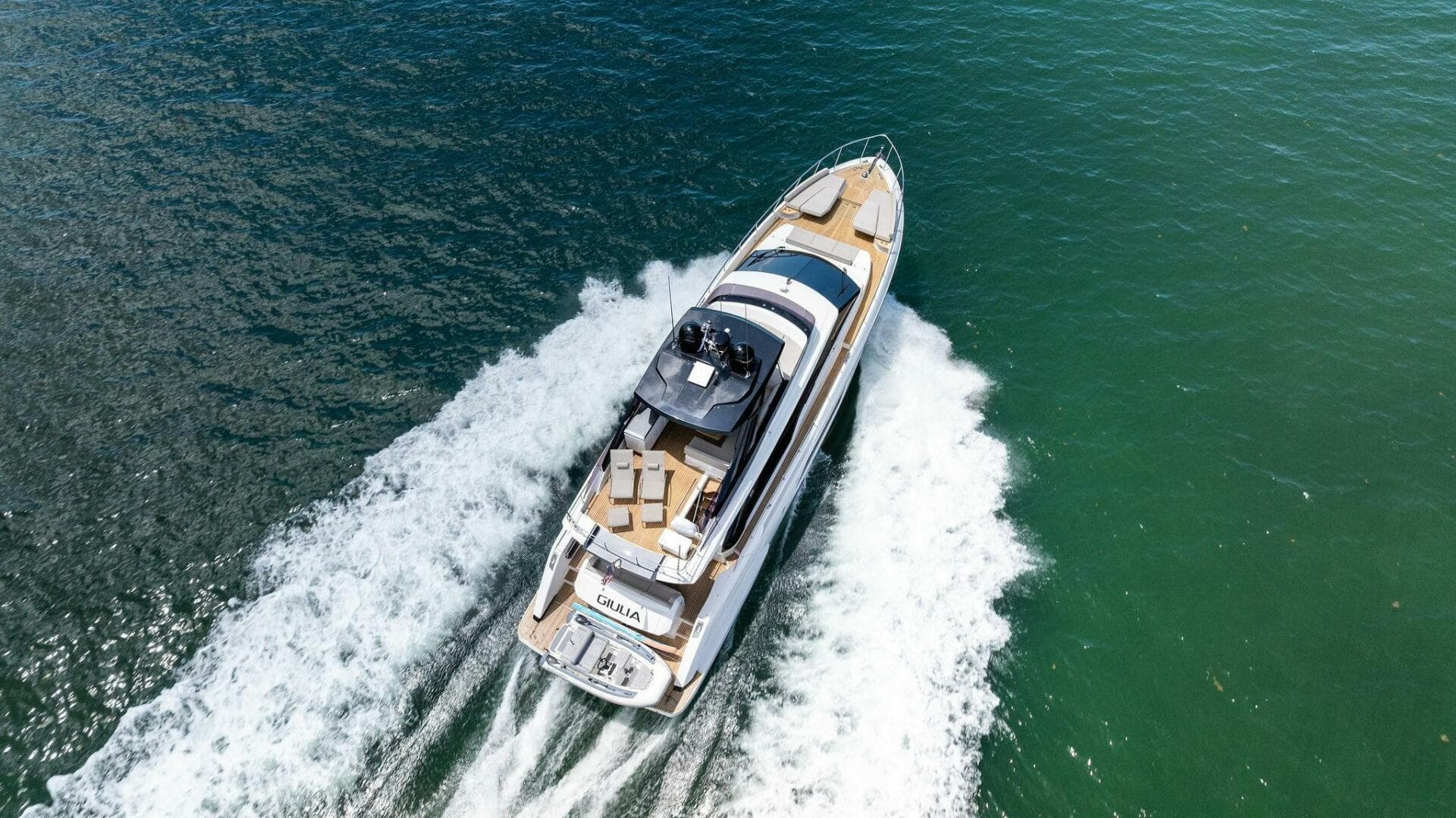 2023 Ferretti Yachts 670 photo 8