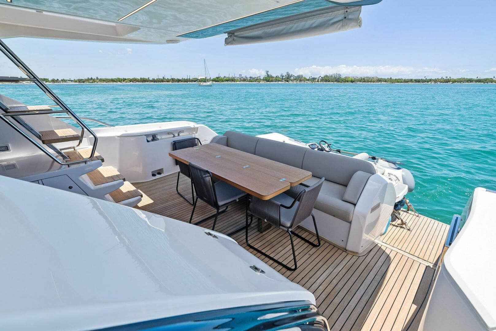 2023 Ferretti Yachts 670 photo 50