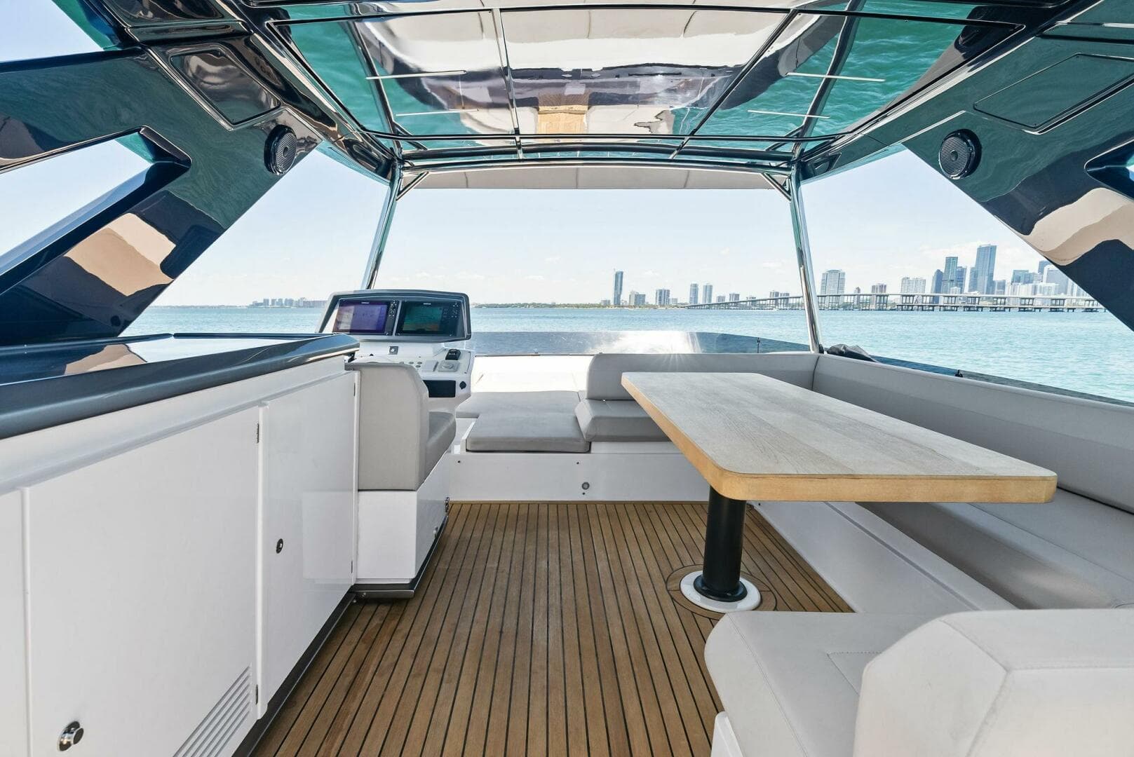 2023 Ferretti Yachts 670 photo 44