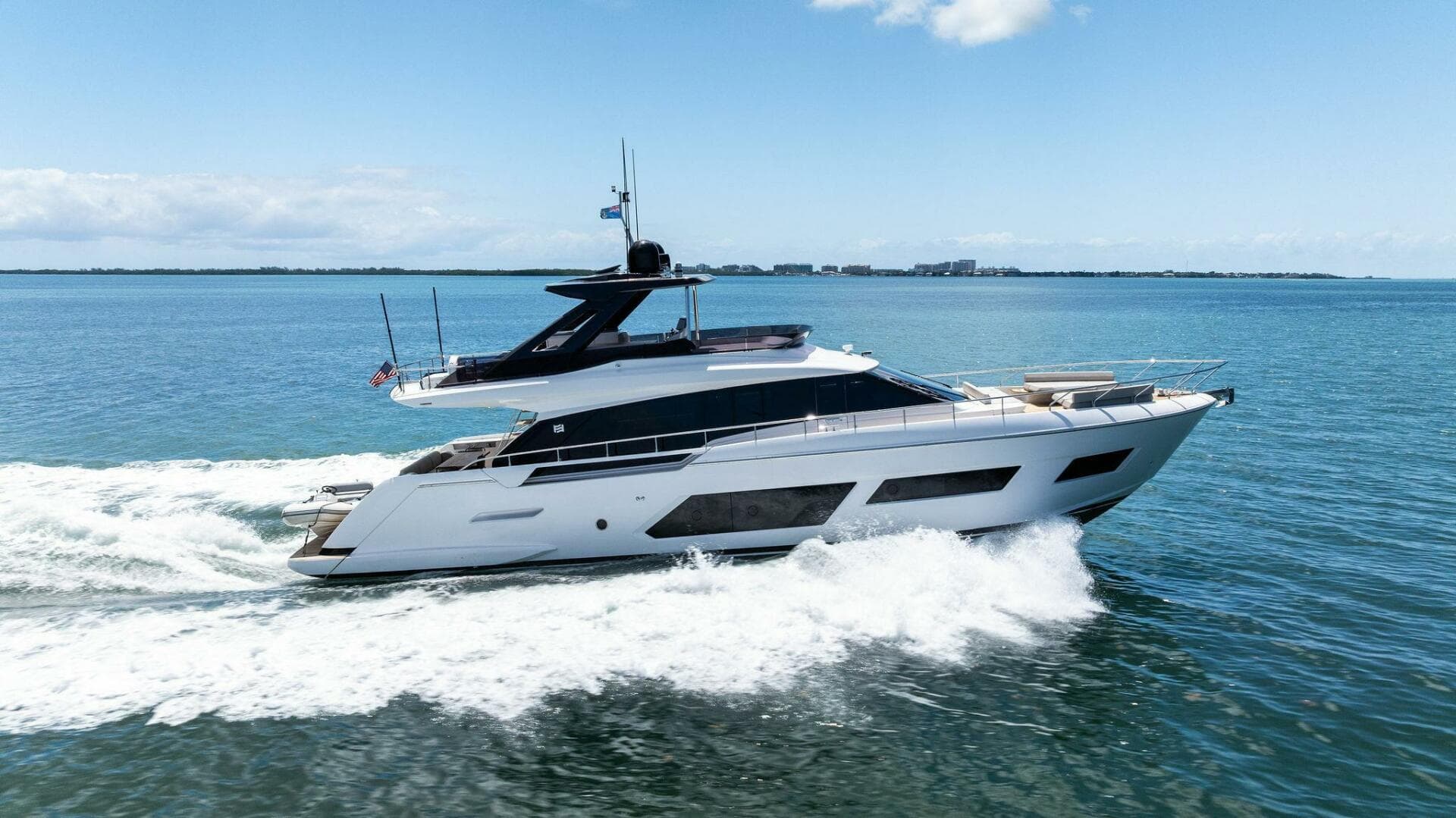 2023 Ferretti Yachts 670 photo 9
