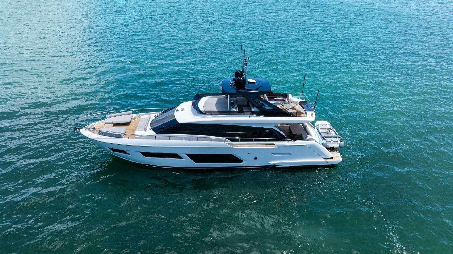2023 Ferretti Yachts 670 photo 24