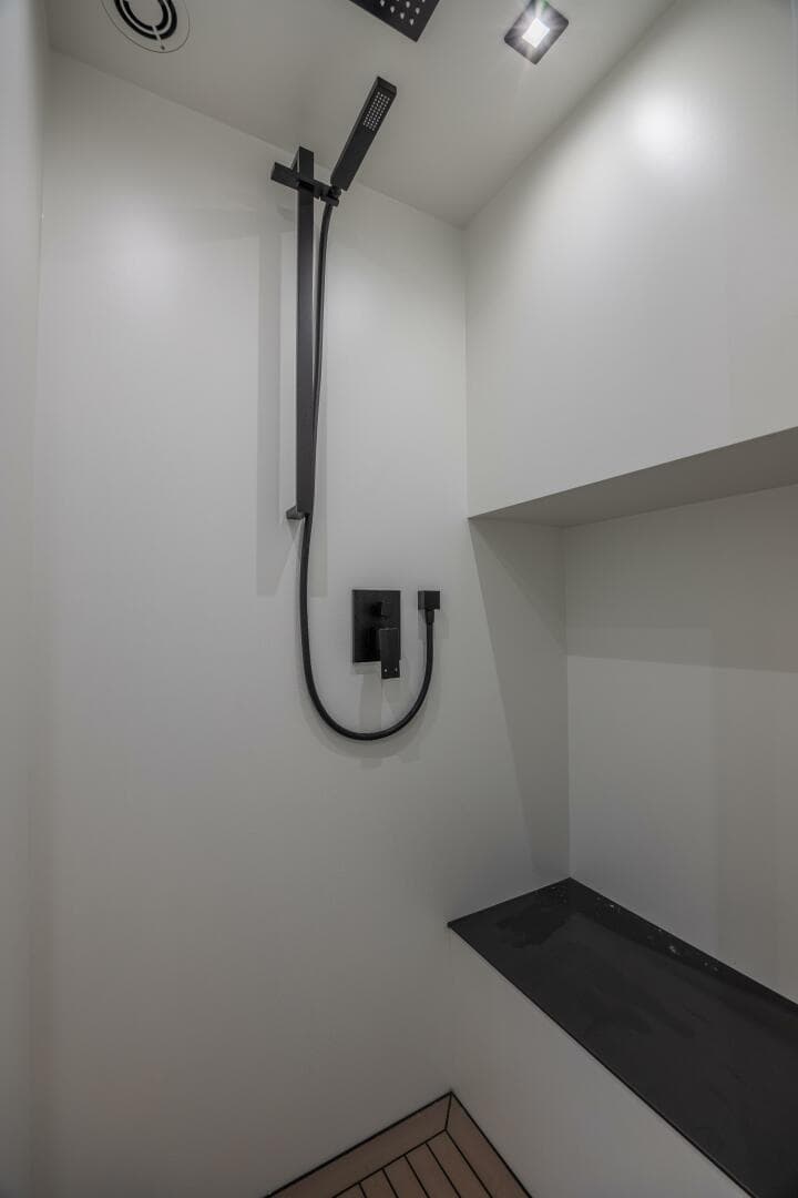 2023 Vanquish Yachts VQ58 photo 63