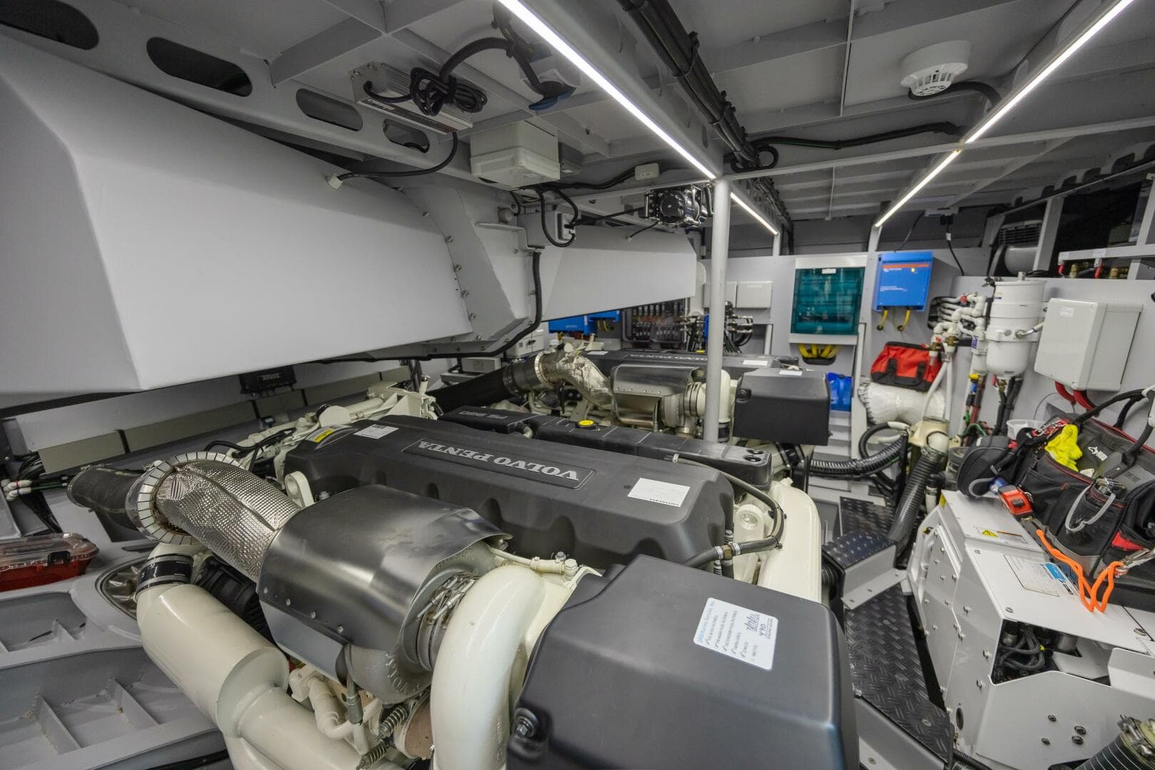 2023 Vanquish Yachts VQ58 photo 70