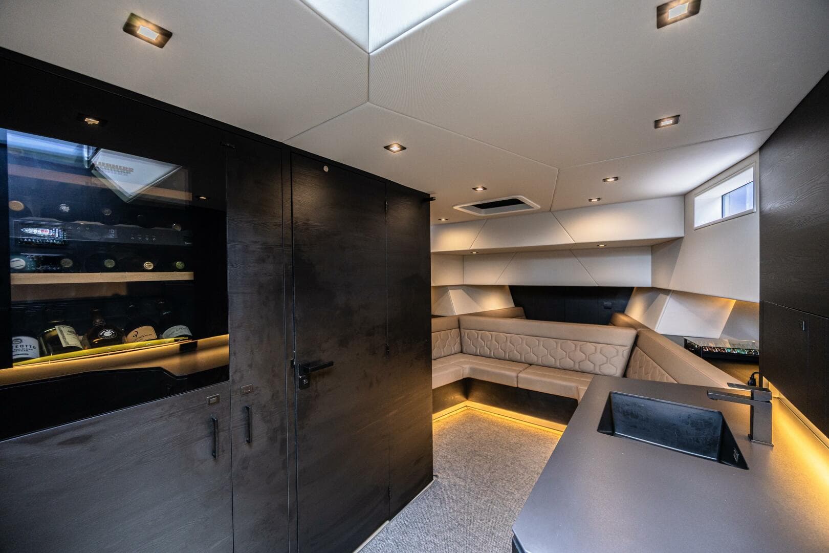 2023 Vanquish Yachts VQ58 photo 56