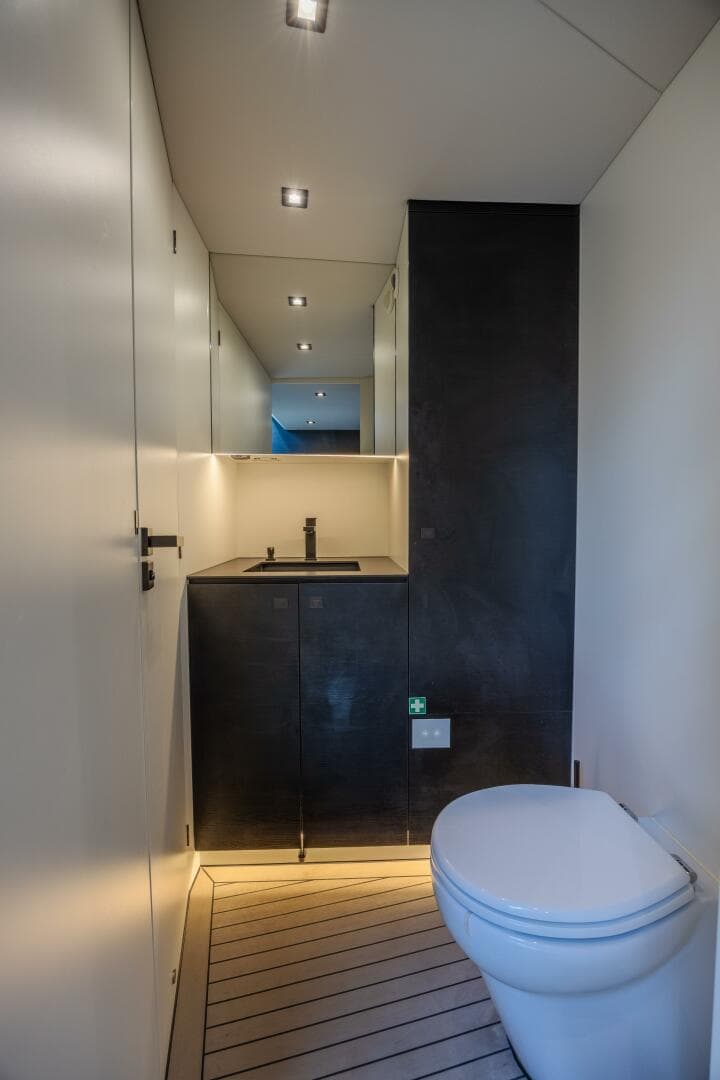 2023 Vanquish Yachts VQ58 photo 66