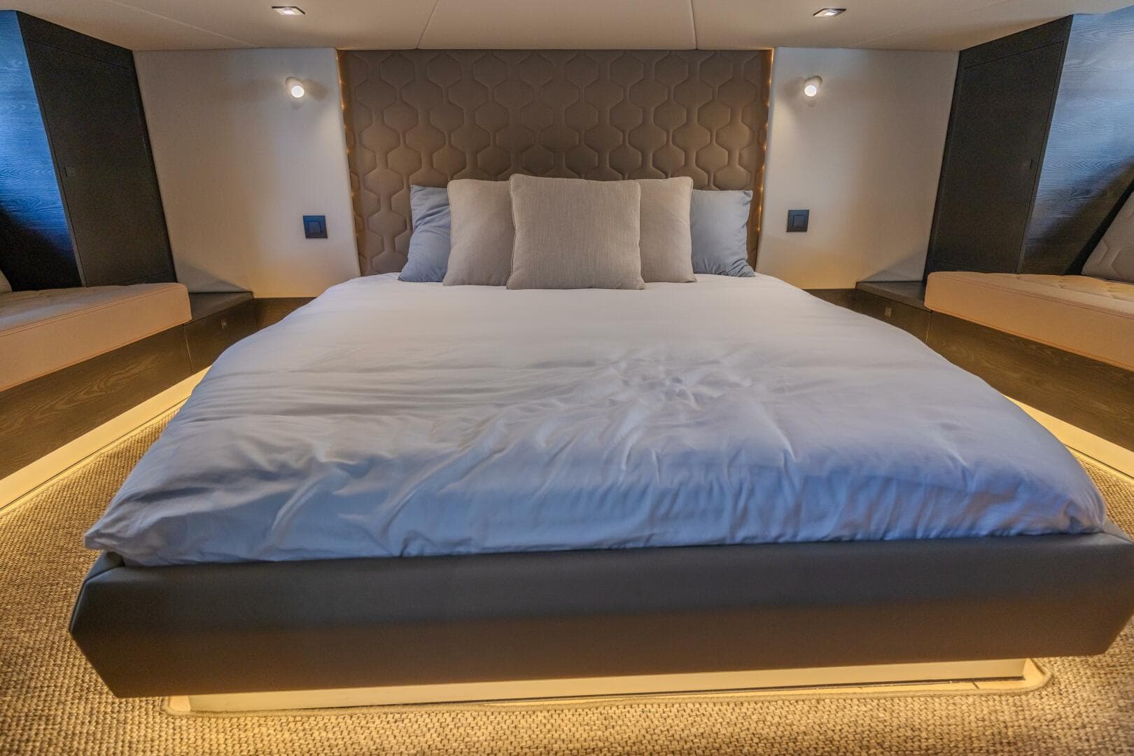 2023 Vanquish Yachts VQ58 photo 50