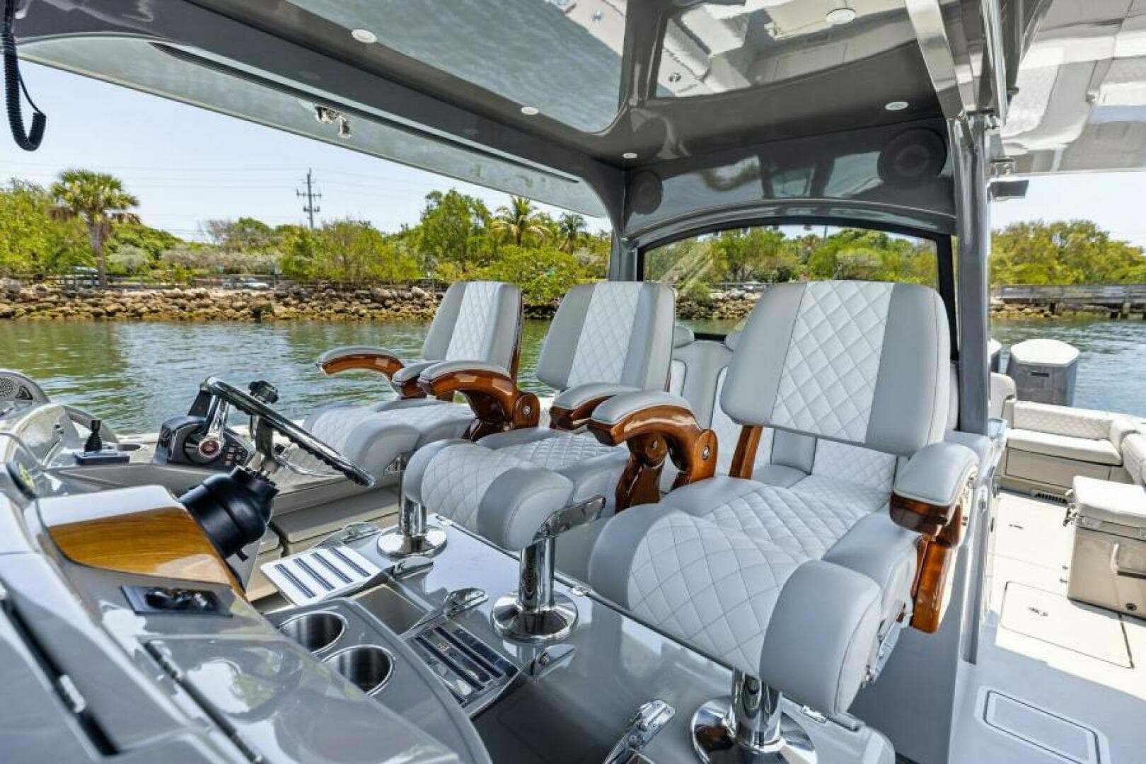 2023 HCB 53 Suenos photo 2