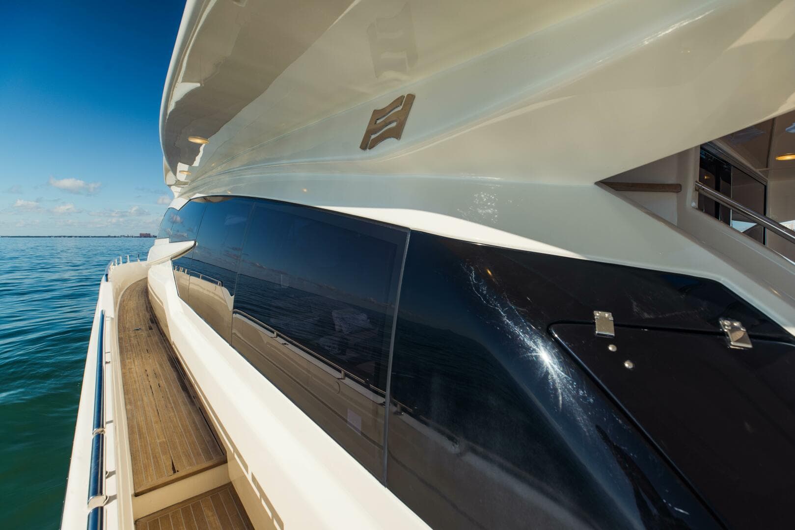 2017 Ferretti Yachts 750 photo 24