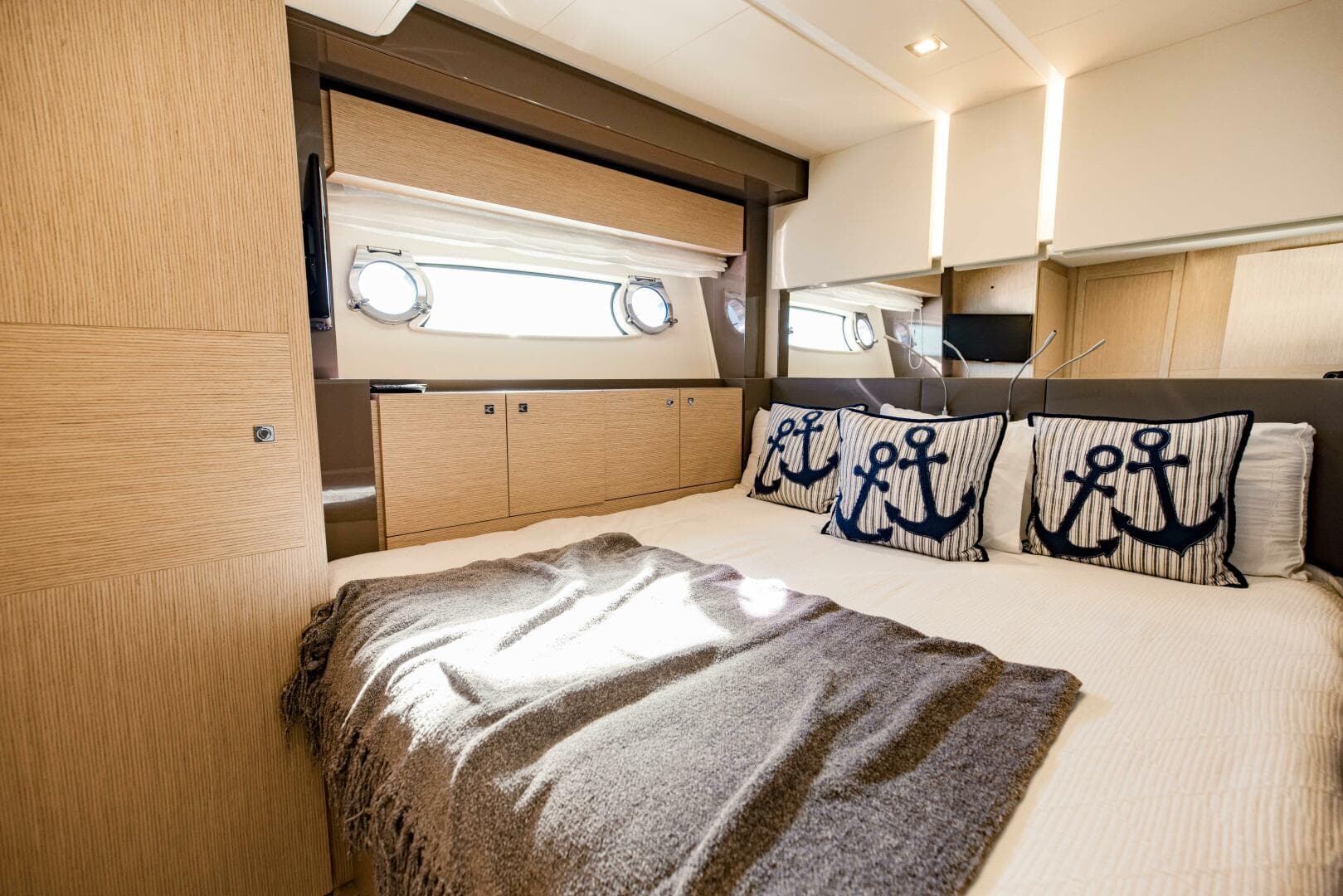 2017 Ferretti Yachts 750 photo 94