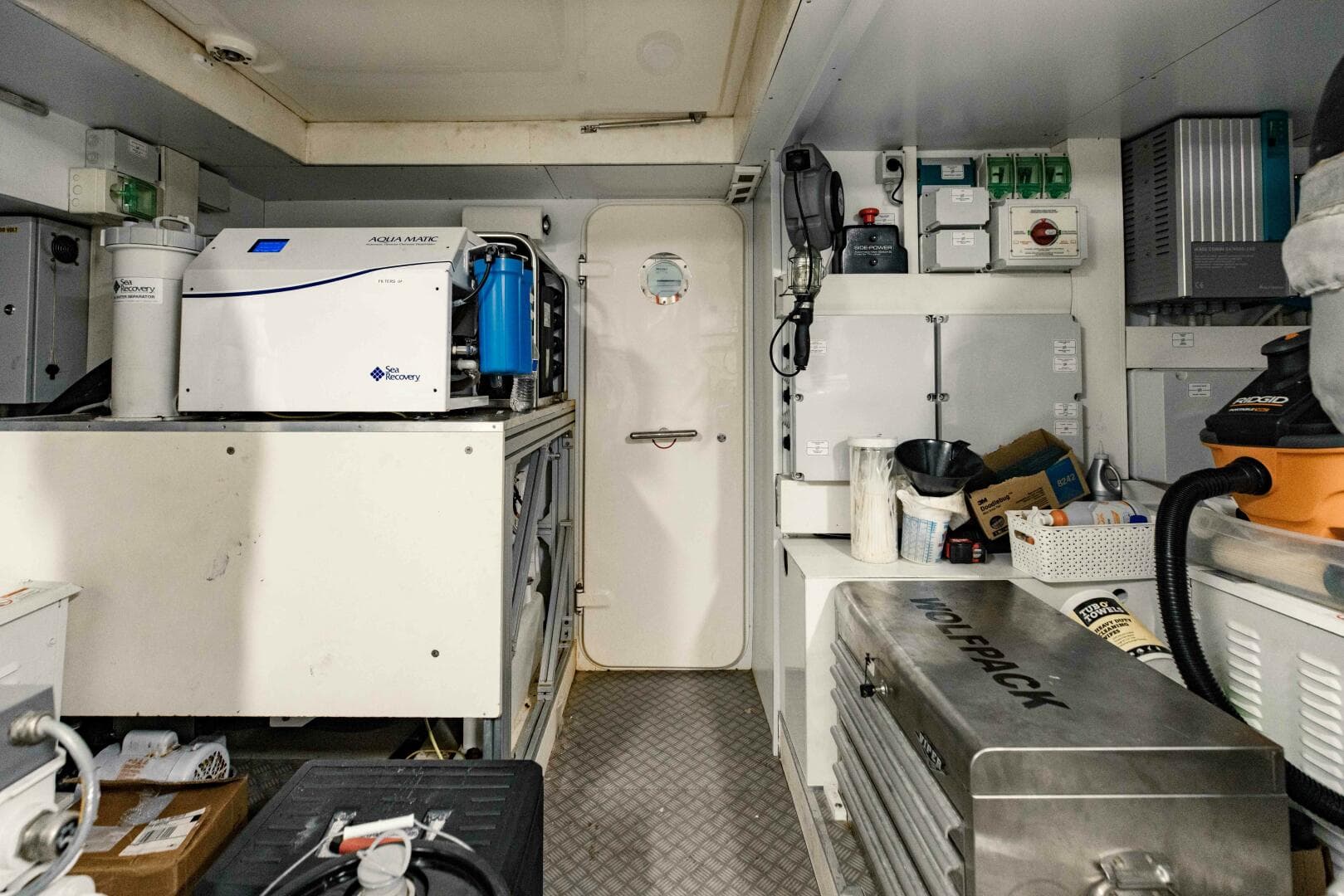2017 Ferretti Yachts 750 photo 112