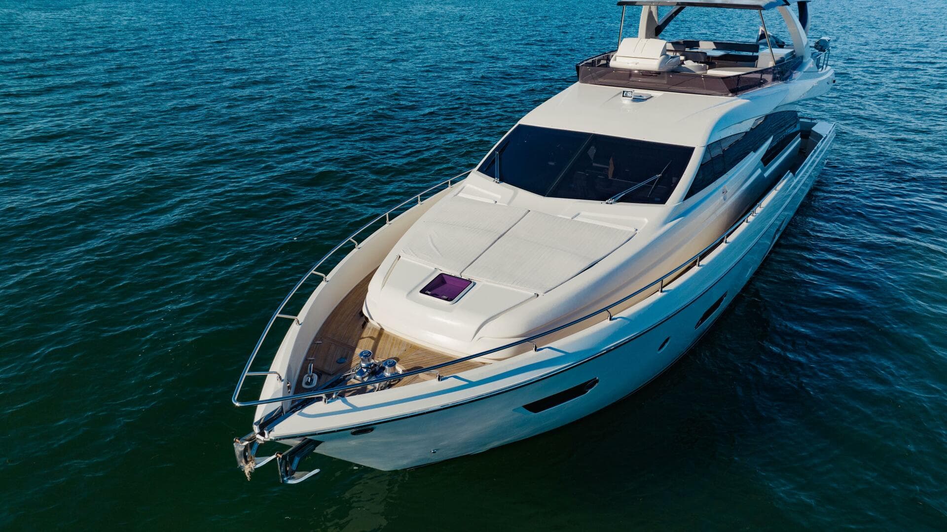 2017 Ferretti Yachts 750 photo 17